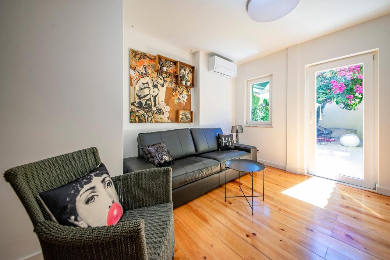 Serene Hideaway In Chiado Lisbon Luaran gambar