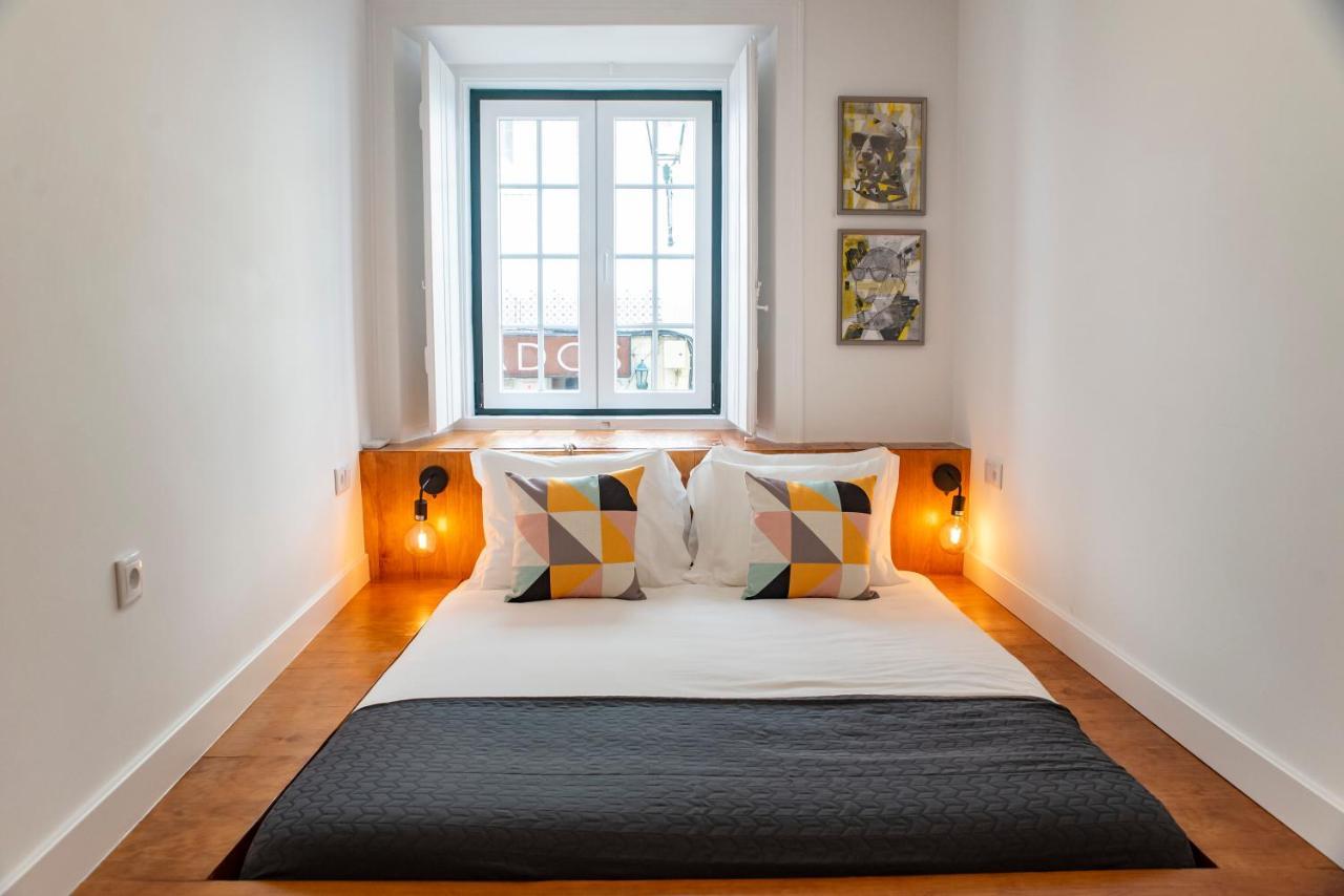 Serene Hideaway In Chiado Lisbon Luaran gambar