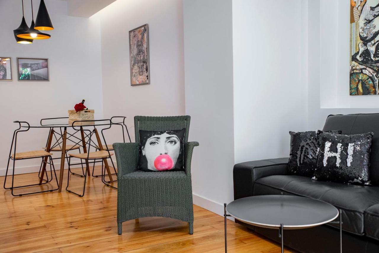 Serene Hideaway In Chiado Lisbon Luaran gambar
