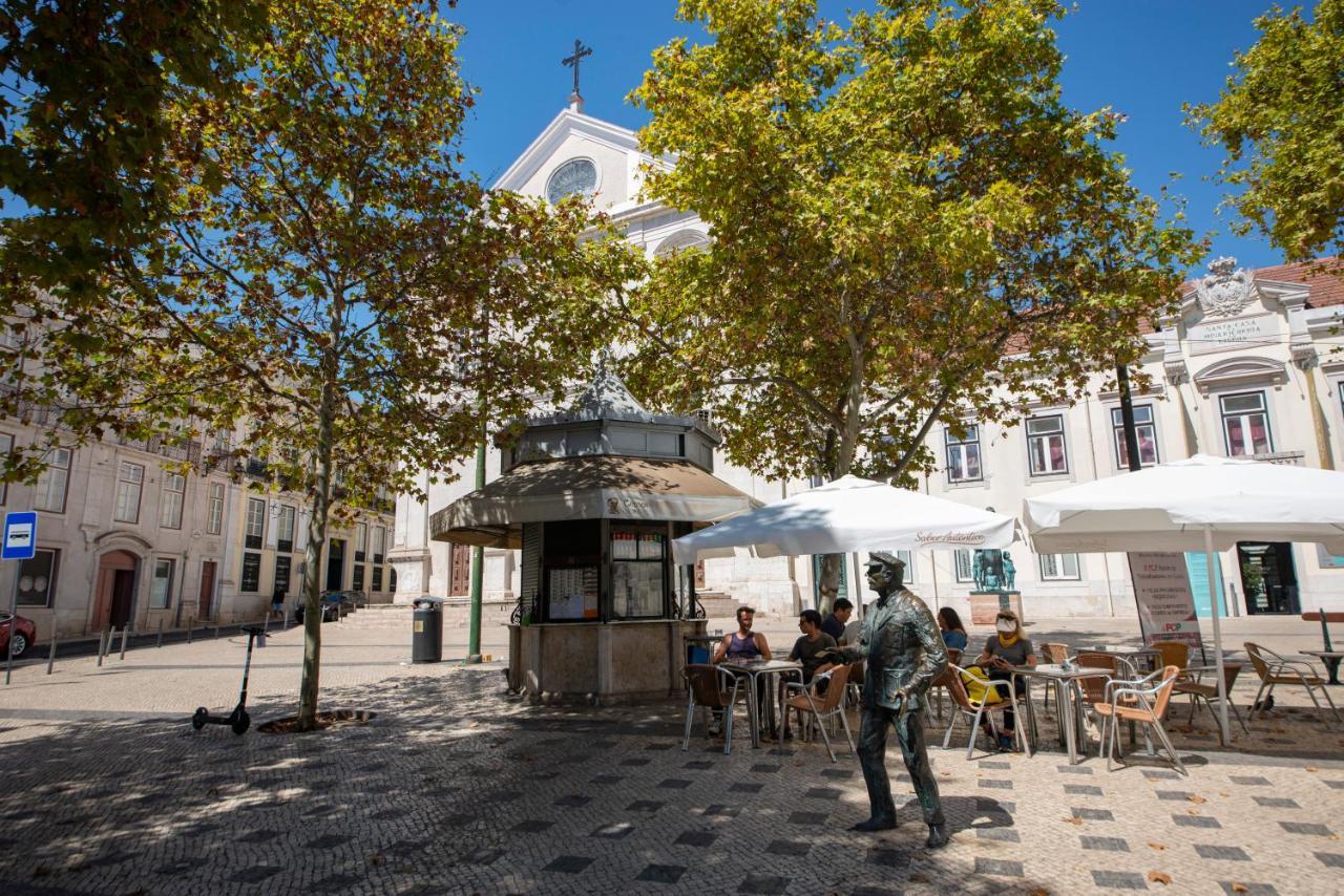 Serene Hideaway In Chiado Lisbon Luaran gambar