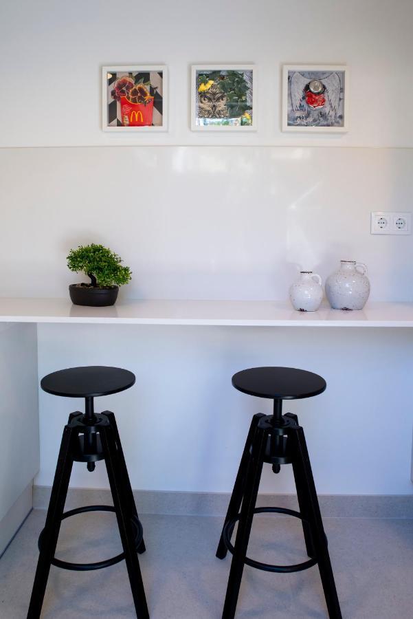 Serene Hideaway In Chiado Lisbon Luaran gambar