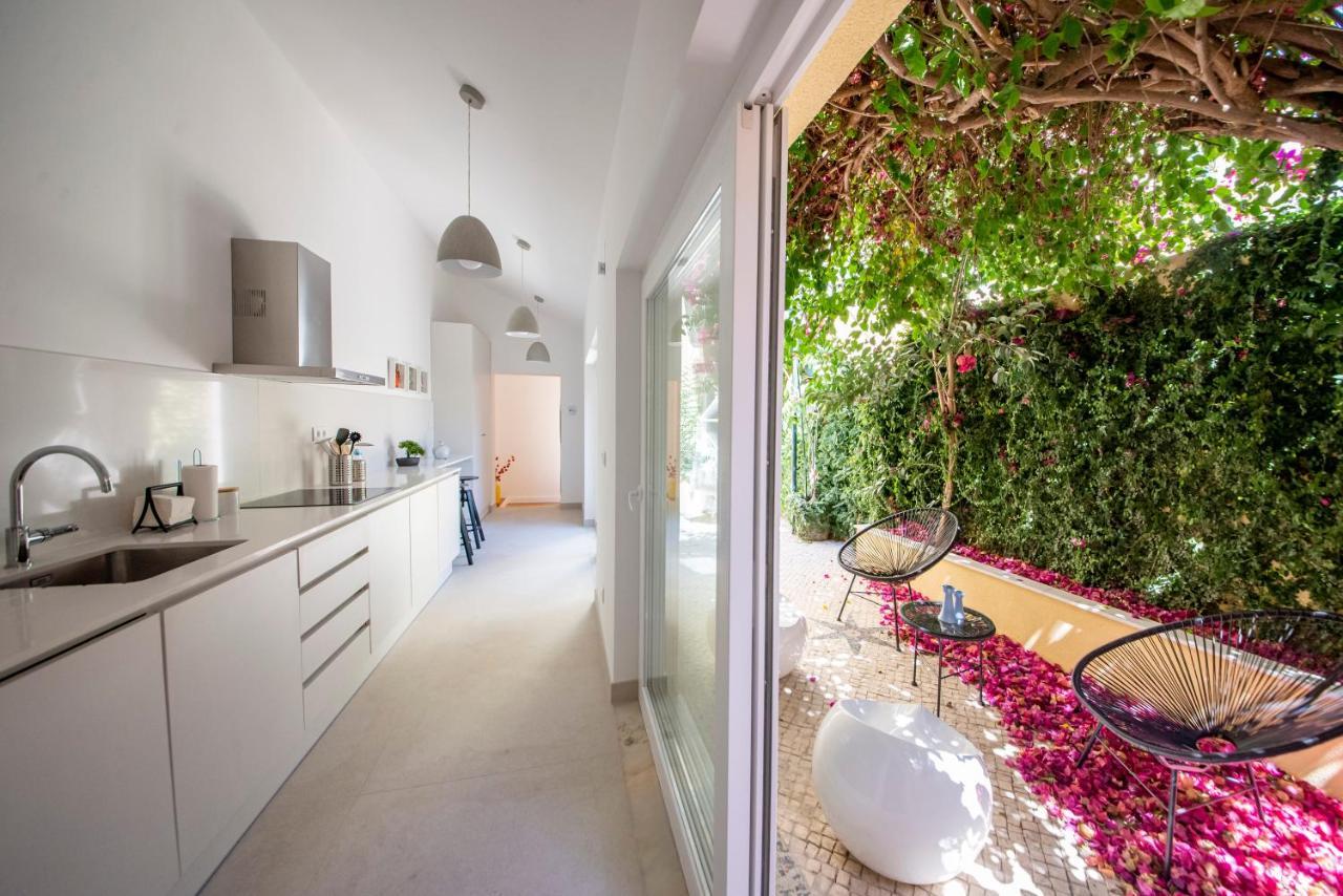 Serene Hideaway In Chiado Lisbon Luaran gambar