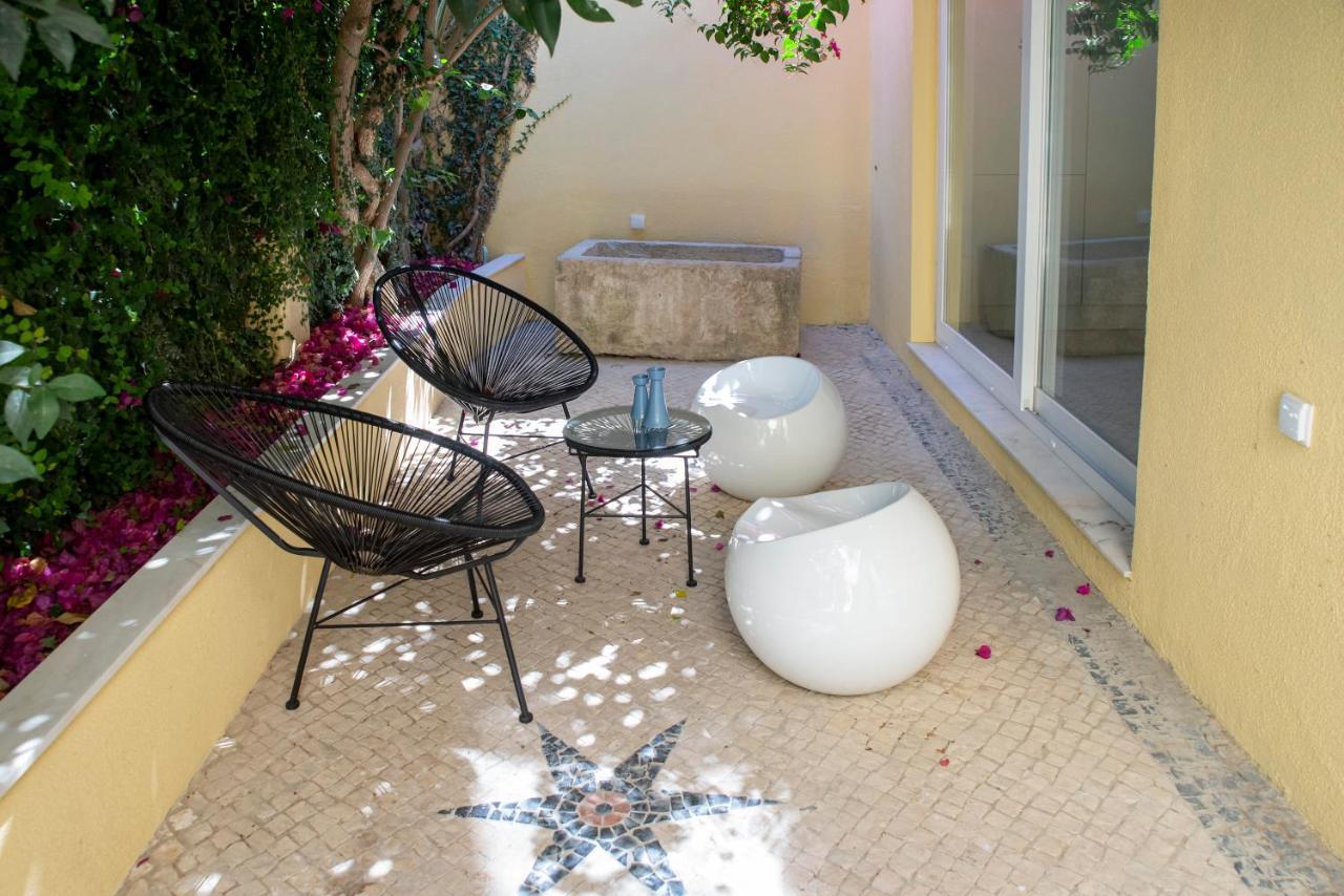 Serene Hideaway In Chiado Lisbon Luaran gambar